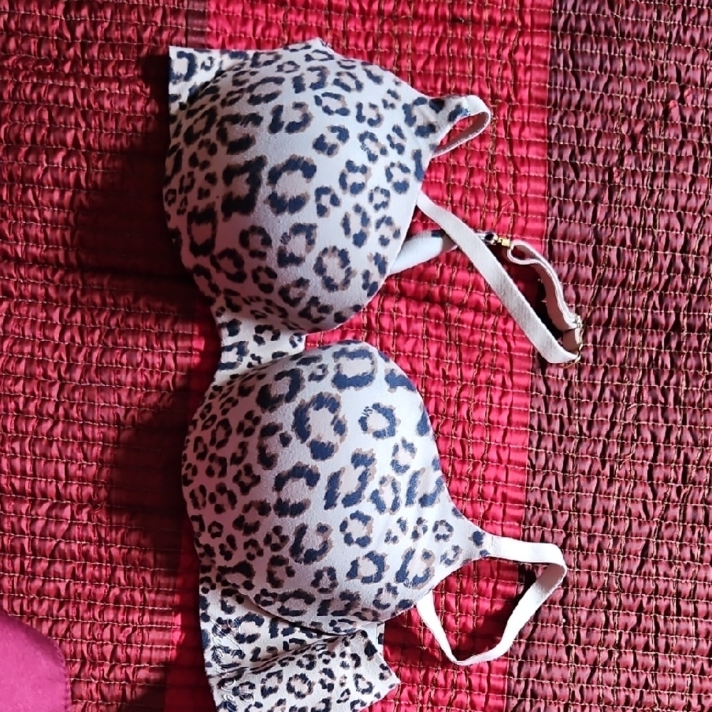 Leopard Print Victoria's Secret 32C demi bra